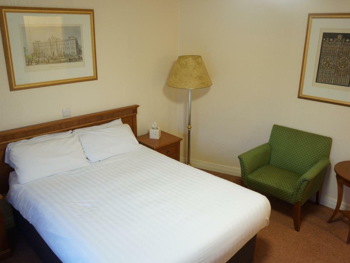 The Corner House Hotel Annan Room photo